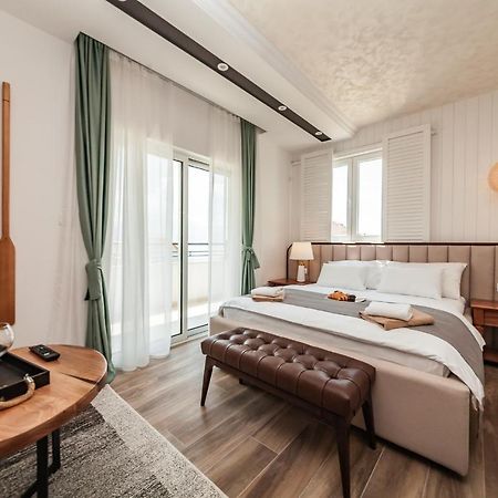 Apartments Cukovic Херцег Нови Екстериор снимка