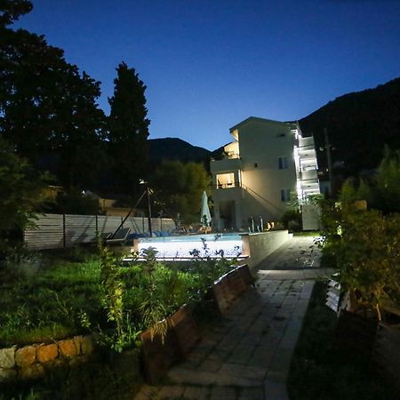 Apartments Cukovic Херцег Нови Екстериор снимка
