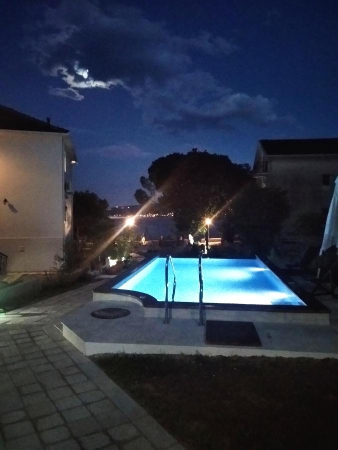Apartments Cukovic Херцег Нови Екстериор снимка