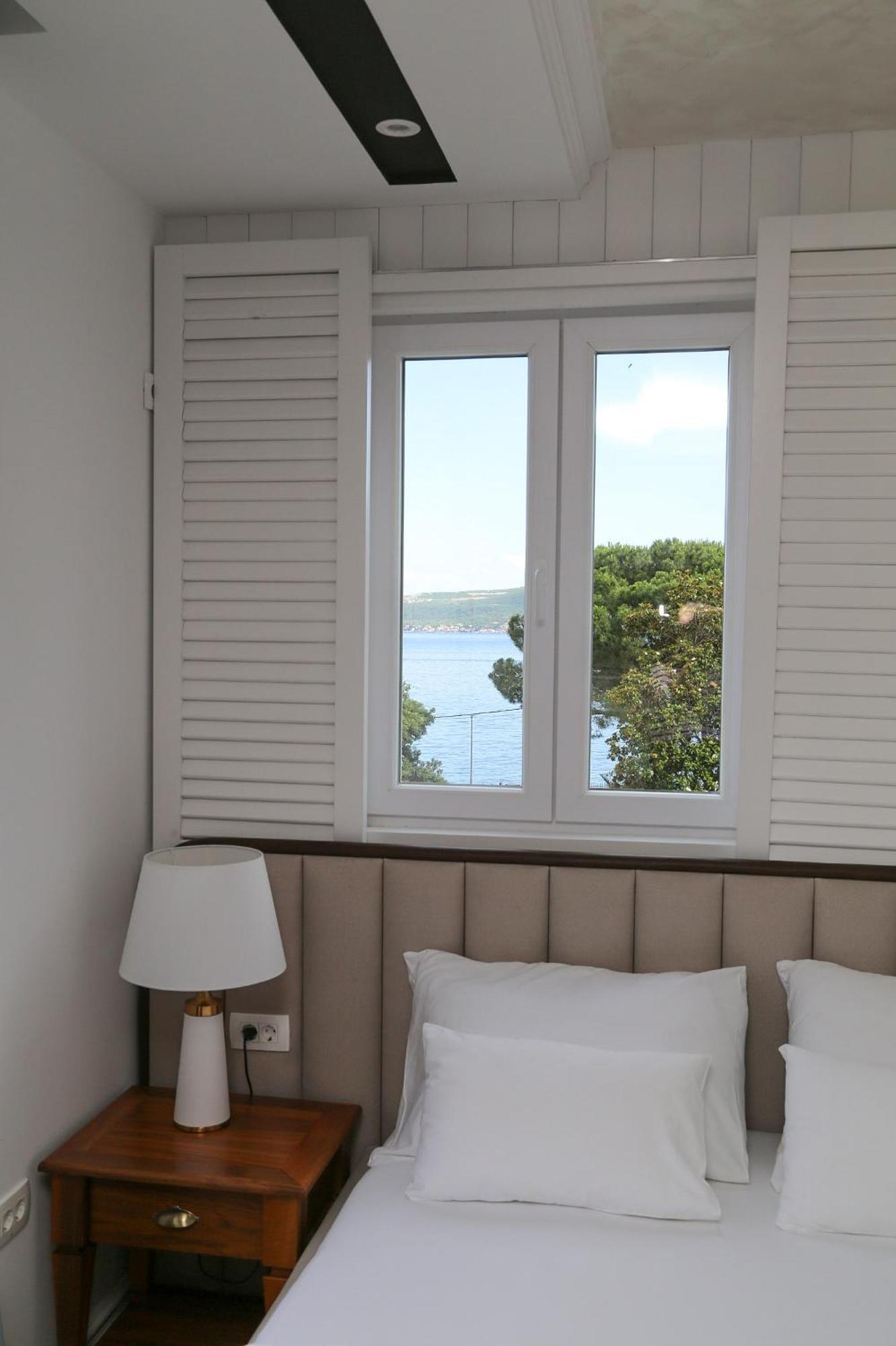 Apartments Cukovic Херцег Нови Екстериор снимка