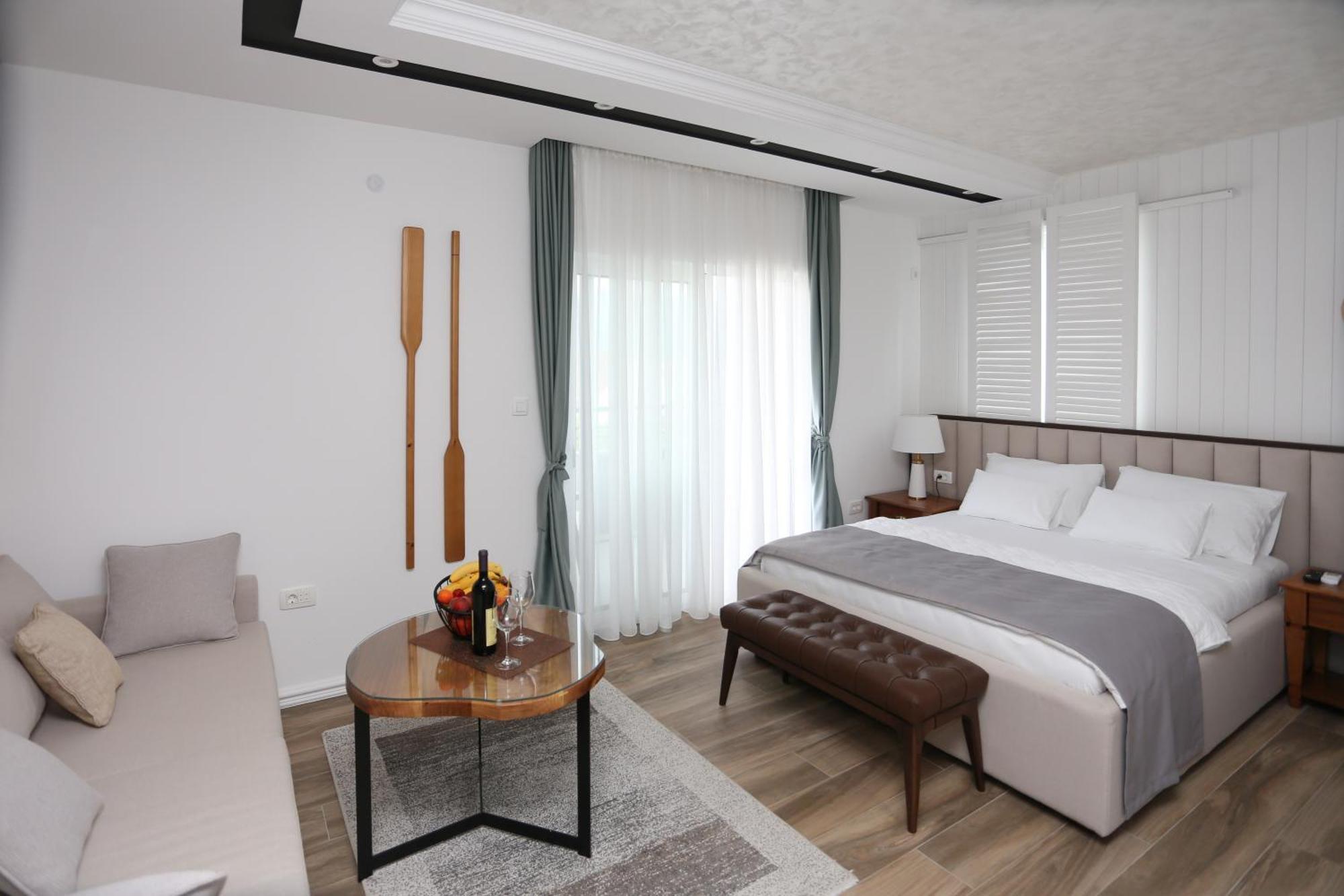 Apartments Cukovic Херцег Нови Екстериор снимка